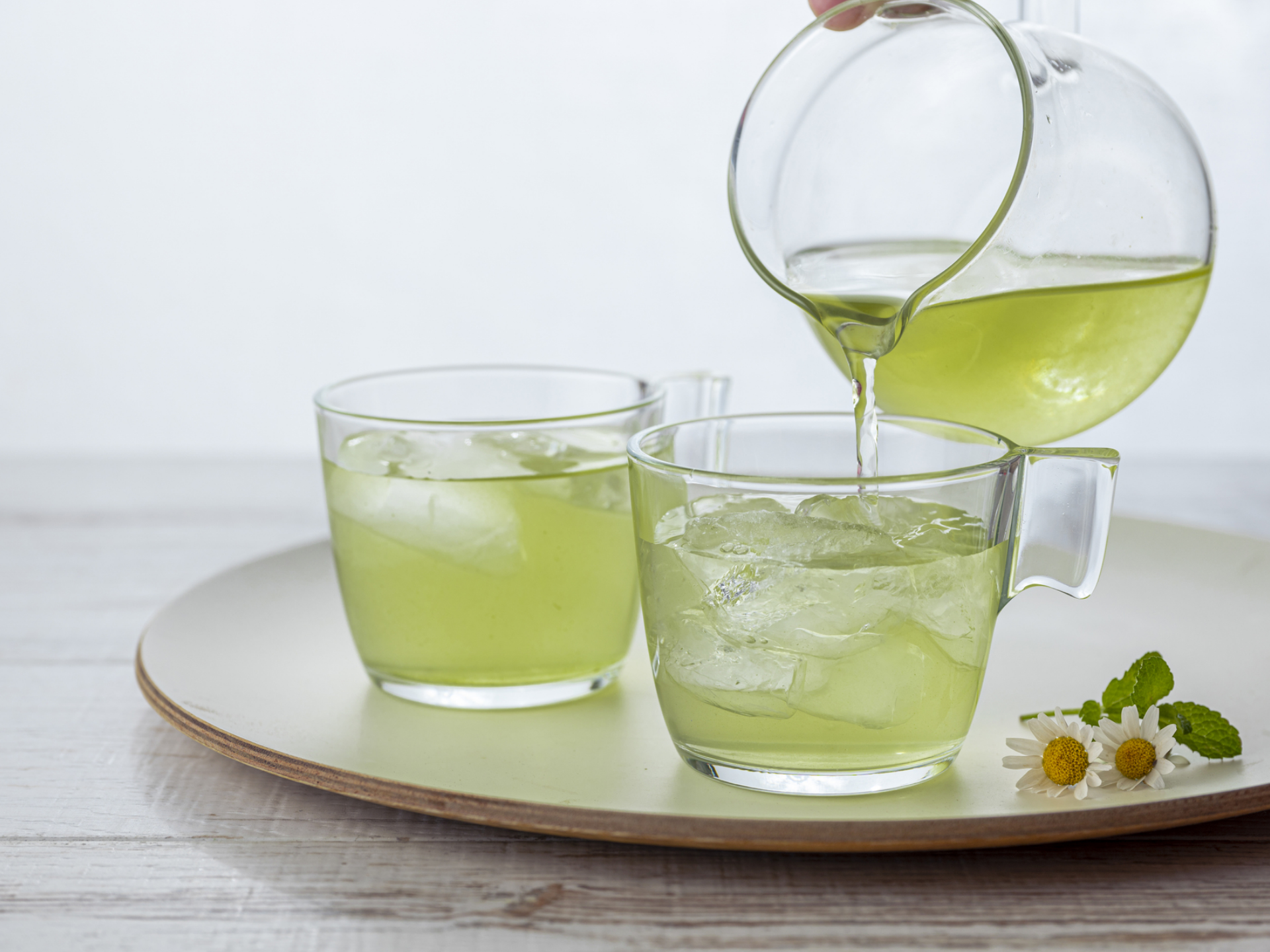話題の“緑茶スカッシュ”でつくる、大人の夏ドリンク